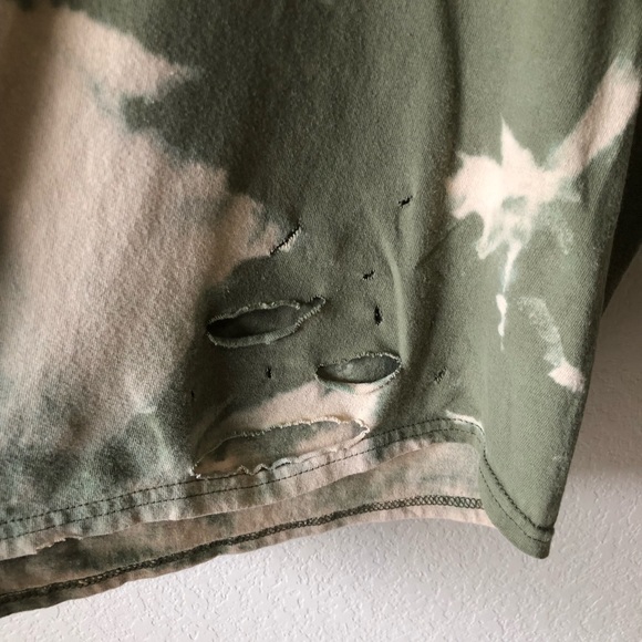 Upcycled custom bleach dye distressed Gildan tee shirt 3x green - Picture 5 of 5